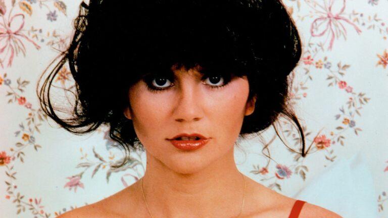 191205120339-linda-ronstadt-cnn-film-1